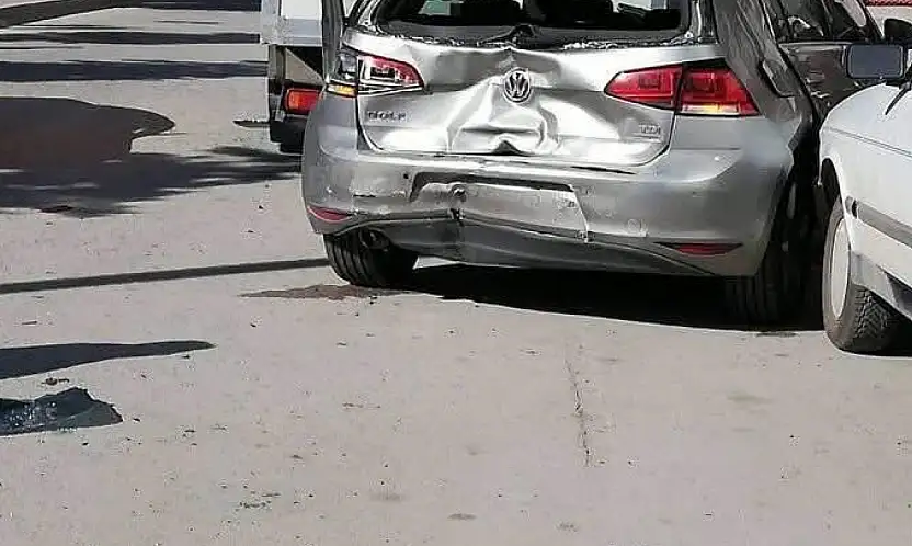 Konya'da korkutan kaza! Peş peşe çarpıştılar: 3 yaralı