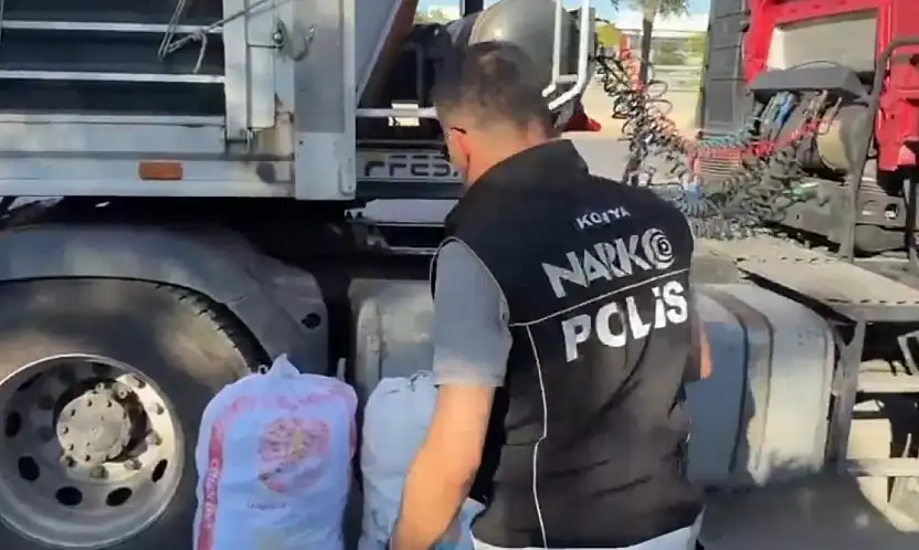 Konya'da narkotikten nokta operasyonlar: Hoparlör kutusu ve tırdan zula çıktı!