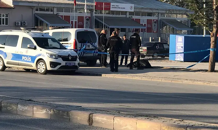 Konya'da sabah saatlerinde korkunç manzara! Kaldırımda ölü bulundu