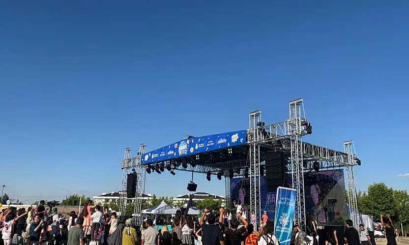 Konya'da ücretsiz şenliğe büyük ilgi! Çocuklar gün boyu eğlencenin tadını çıkardı