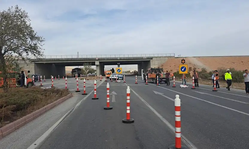 Konya'da yağış sonrası ulaşım durma noktasına geldi! O yol trafiğe kapandı!