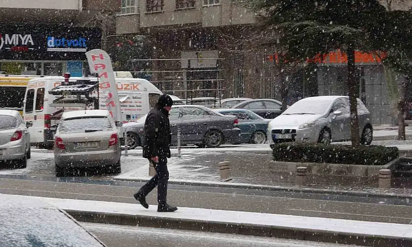 Konya dün gece dondu: Termometreler eksi 20'ye dayandı! İşte en soğuk ilçe