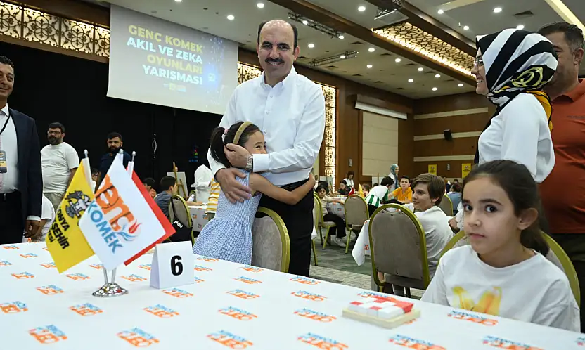 Konya'nın zeki beyinleri kıyasıya yarıştı! Genç KOMEK'te final heyecanı!