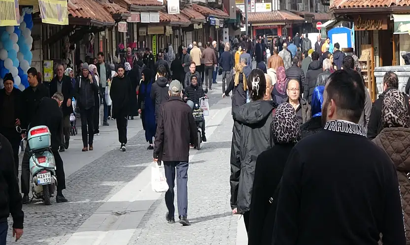 Konyalılar, göreve yeni gelen Bakan Çiftçi'yi sevinçle karşıladı