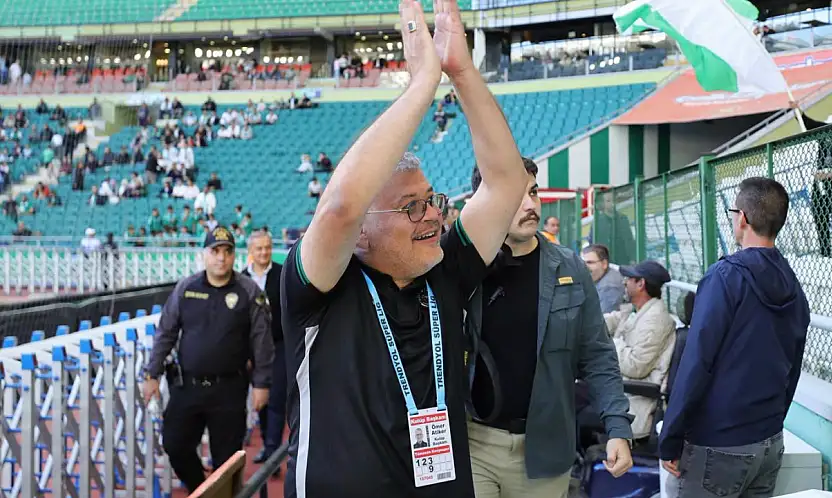 Konyaspor Başkanı Atiker'den zafer konuşması! 'İyi ki aileyiz'