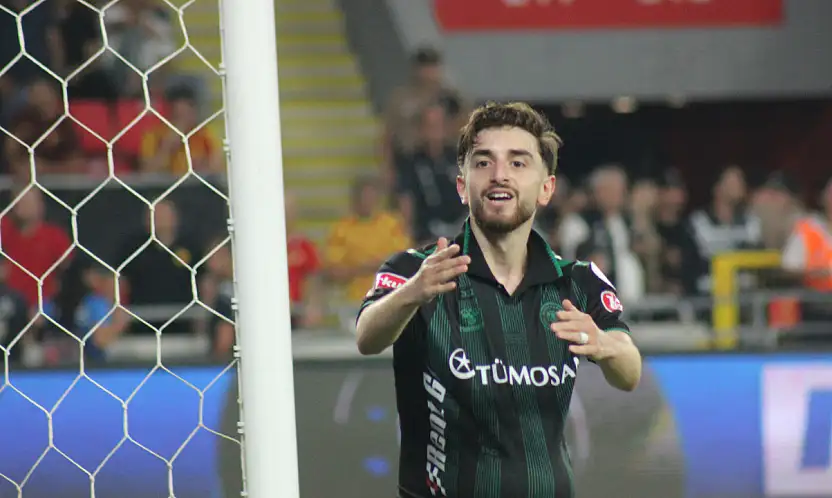 Konyaspor'da ayrılık! Kanat oyuncusu İstanbul ekibine kiralandı