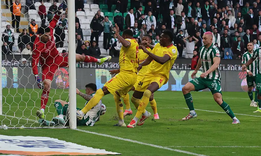 Konyaspor'da Bahadır'dan açıklama! İlhan Palut ve Çağdaş Atan hakkında konuştu