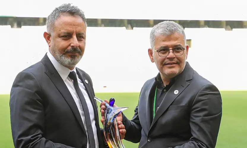 Konyaspor'da Başkan Ömer Atiker ile eski başkan Ömer Korkmaz görüşme yapacak