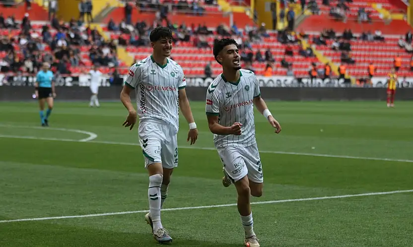 Konyaspor'da dört ayrılık! Genç oyuncular Arnavutluk'a kiralandı