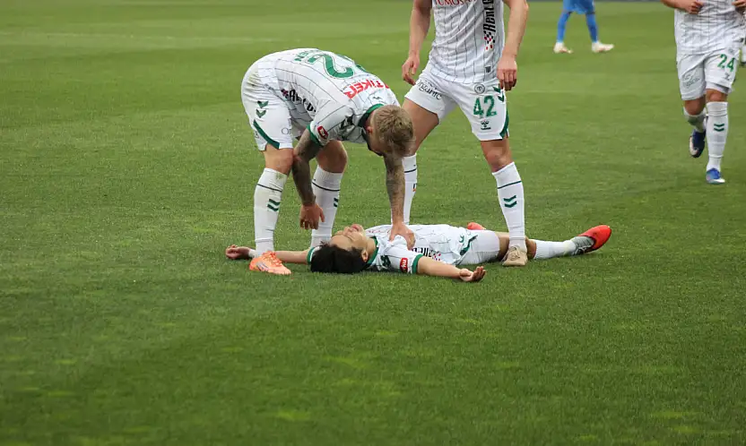 Konyaspor'da iki ayrılık daha yolda! Yeni sezon planlamasında yer almıyorlar