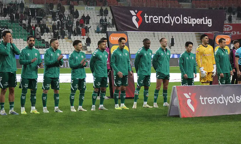 Konyaspor'da iki isim sarı kart sınırında!