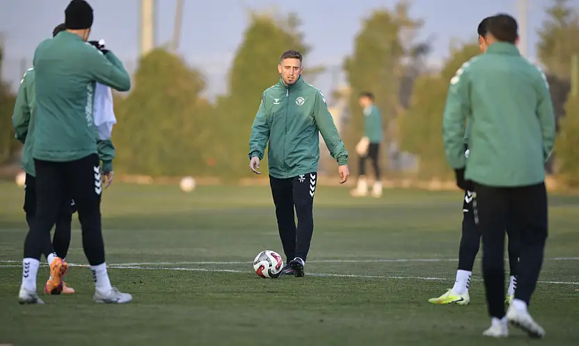 Konyaspor'da kupadaki Antalyaspor mesaisi başladı