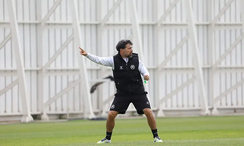 Konyaspor'da Palut ilk 6 haftayı değerlendirdi! Milli ara dönüşü hedefini açıkladı