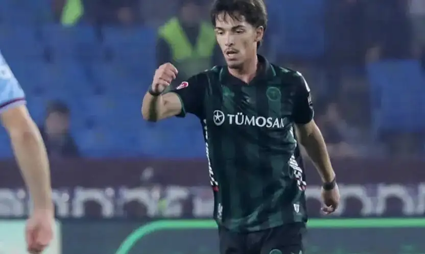 Konyaspor'da stoper ayrılığı! 2.Lig'e kiralandı