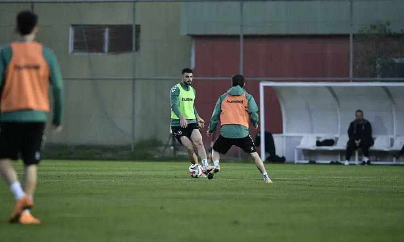 Konyaspor, kamptaki ikinci gününü tamamladı