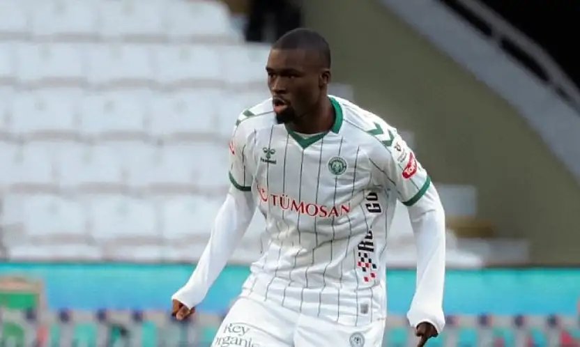 Konyaspor, kritik transfer için PSV ile görüşüyor!