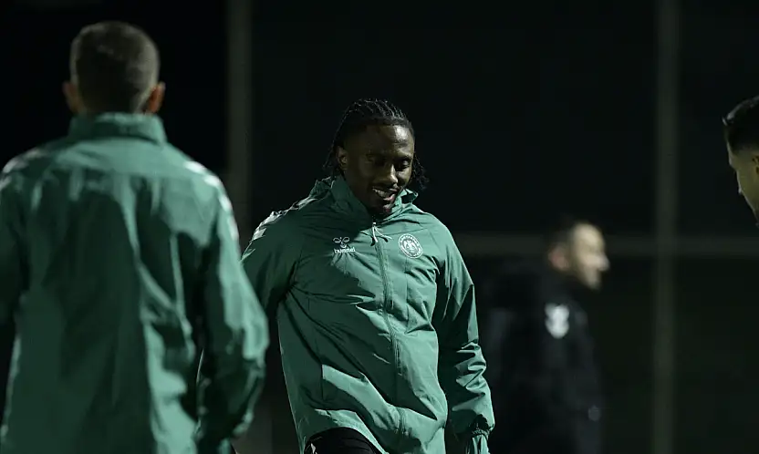 Konyaspor'un Antalya kampı başladı