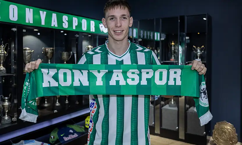 Konyaspor'un ilk Macar oyuncusundan 4 yıllık imza!