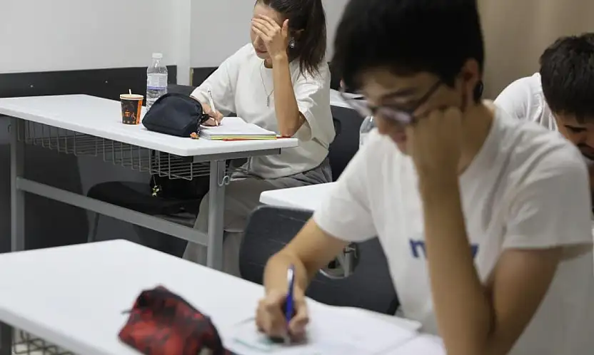 Liselilere kritik uyarı: Özgürlük tuzağına düşmeyin!