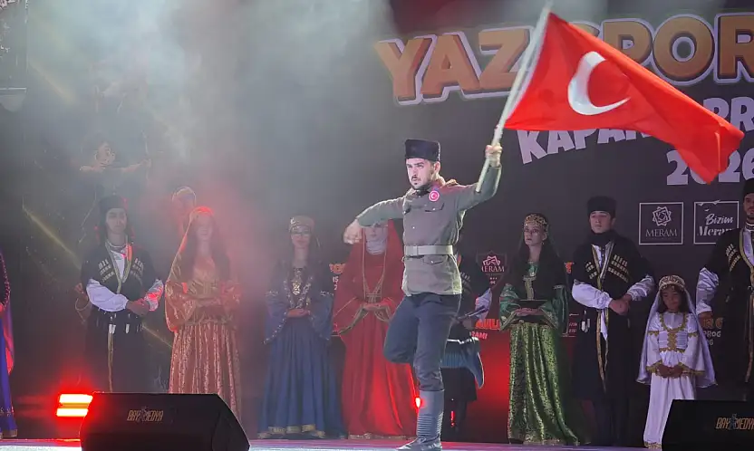 Meram'da yaz sezonu muhteşem törenle kapandı! Çocuklar sporla gelişti...