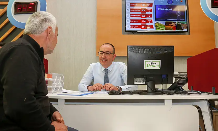 Meram'daki bu masa vatandaşın taleplerini çözüyor!