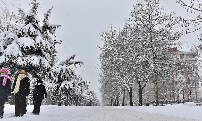 Meteoroloji tahminini değiştirdi! Konya'ya kar geliyor!