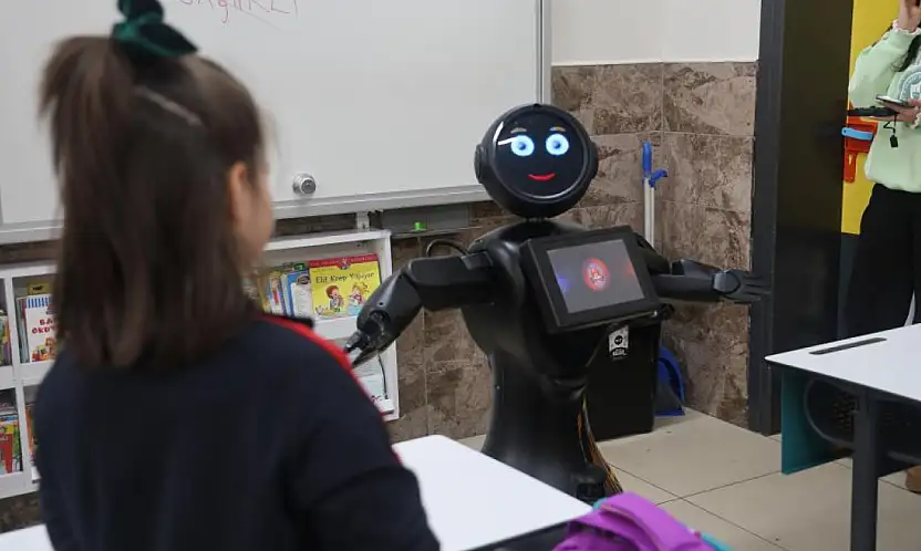 Robot Şivecop, Şivlilik geleneğini ve paylaşmayı anlattı