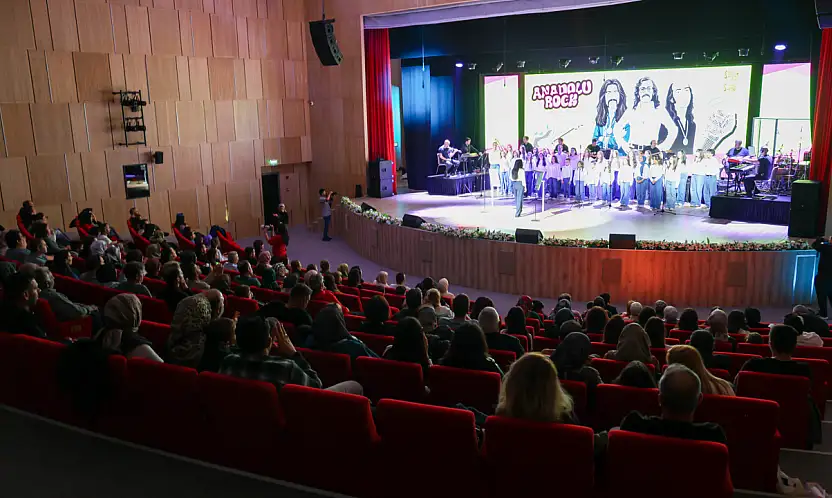 Selçuklu'da minik seslerden unutulmaz Anadolu Rock ziyafeti!