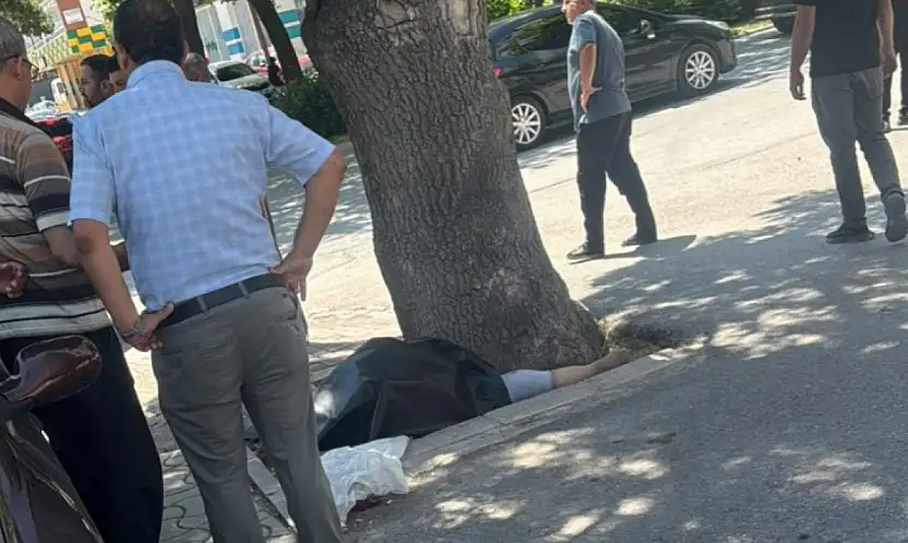 Son dakika: Konya'da taksi yayalara çarptı! Ölü ve yaralılar var!