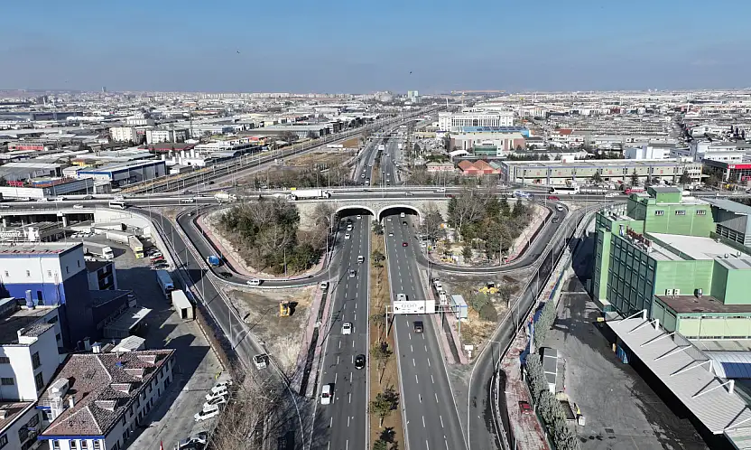 Türkiye'de ilk yöntemle inşa edilen marangozlar köprülü kavşağı açıldı