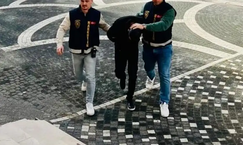 Yer Konya! Sıradan bir yolcu sanılıyordu, çantasından çıkanlar şok etti!