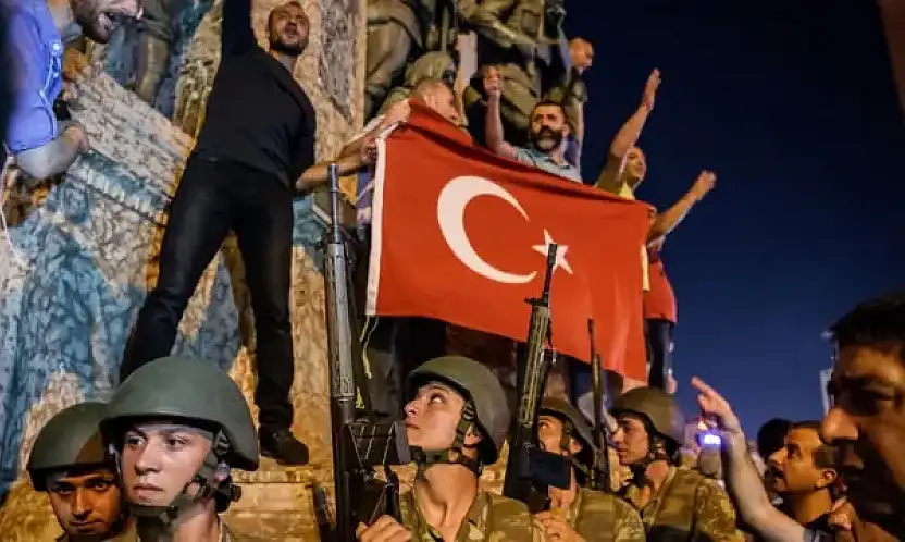 Yeşilçam efsanesi Karakaş, 15 Temmuz gecesini Konya'nın Sesi'ne anlattı: Çok fazla kayıp verdik!