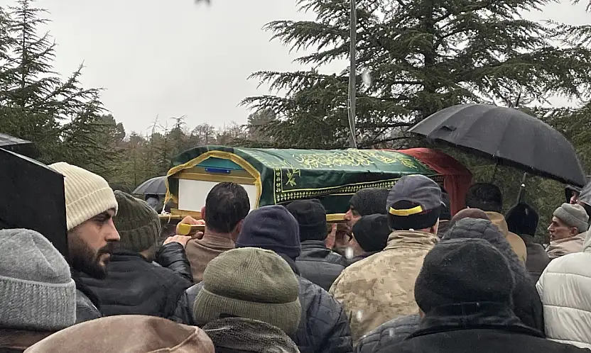 Ziyaret dönüşü faciada can vermişlerdi! Anne kız Konya'da toprağa verildi!